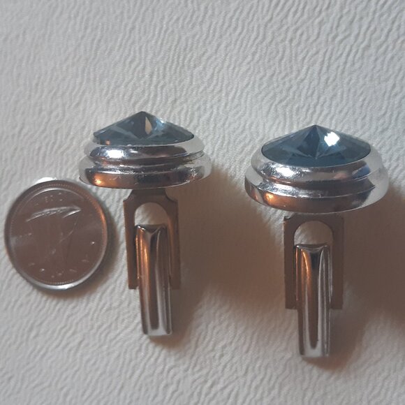 Vintage Blue Rivoli Glass Silver Tone 1/2 Inch Cuff Links - Picture 7 of 9